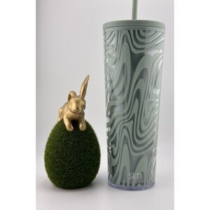 Simple Modern 24 oz Everyday Tumbler with 2 straws & leakproof lid.